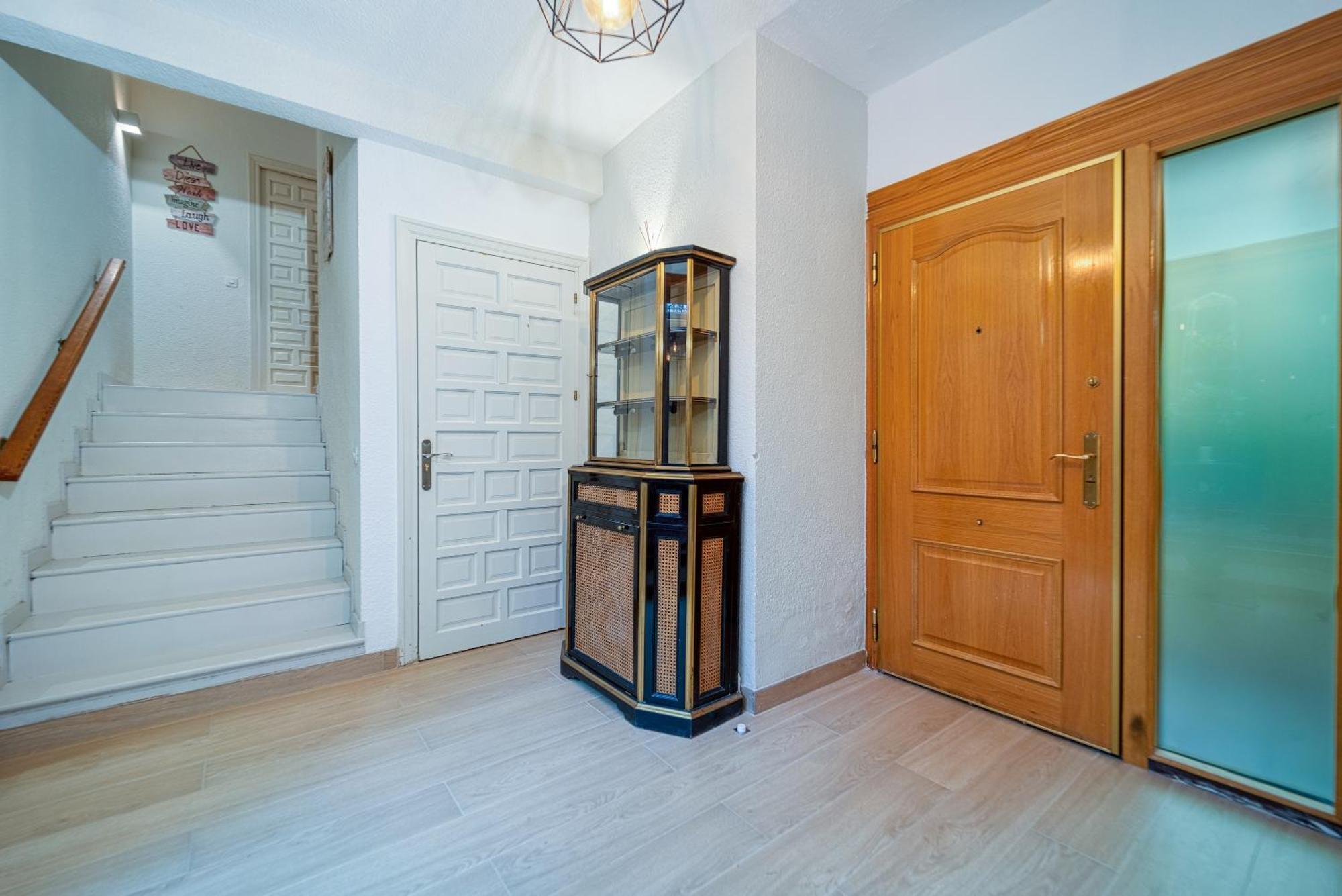 P Casacafe Madrid Calle Carlos Dubois 3 المظهر الخارجي الصورة