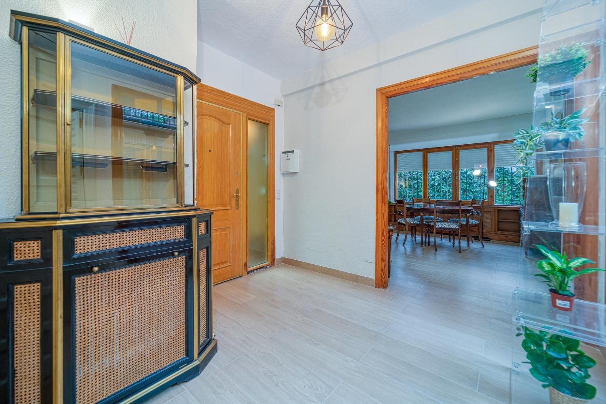 P Casacafe Madrid Calle Carlos Dubois 3 المظهر الخارجي الصورة