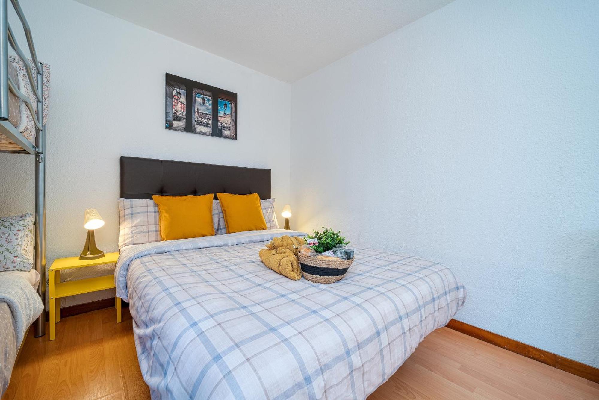 P Casacafe Madrid Calle Carlos Dubois 3 المظهر الخارجي الصورة