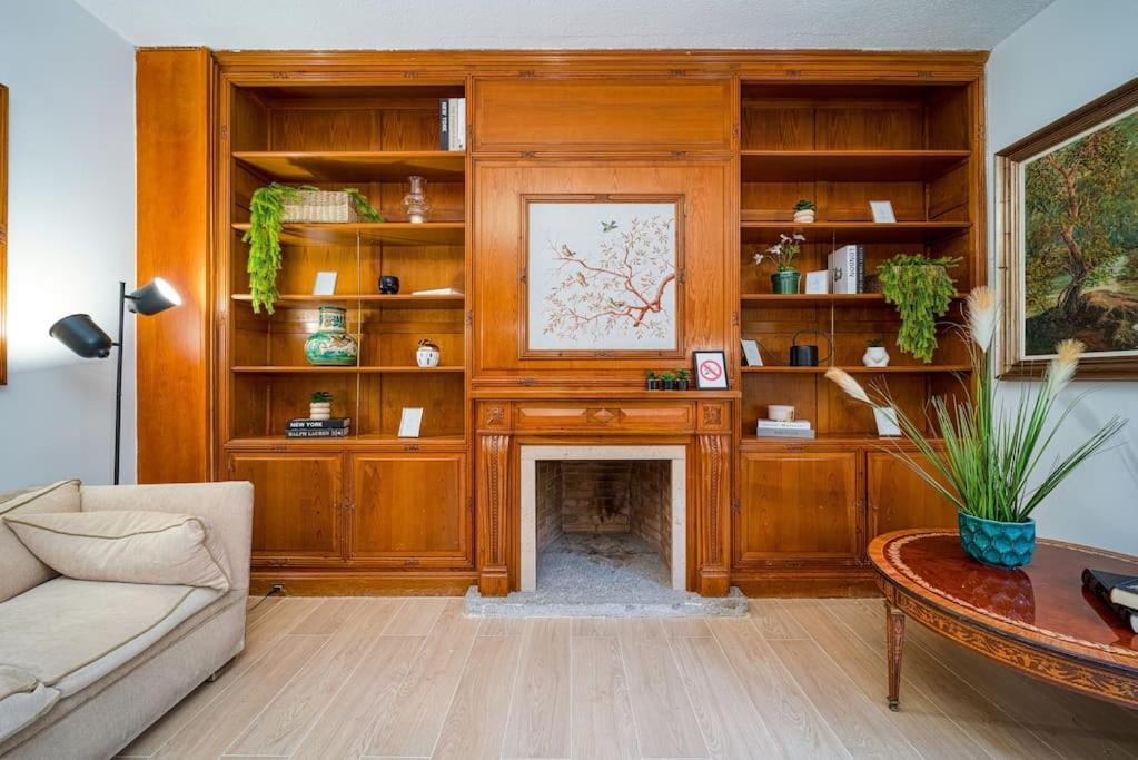 P Casacafe Madrid Calle Carlos Dubois 3 المظهر الخارجي الصورة