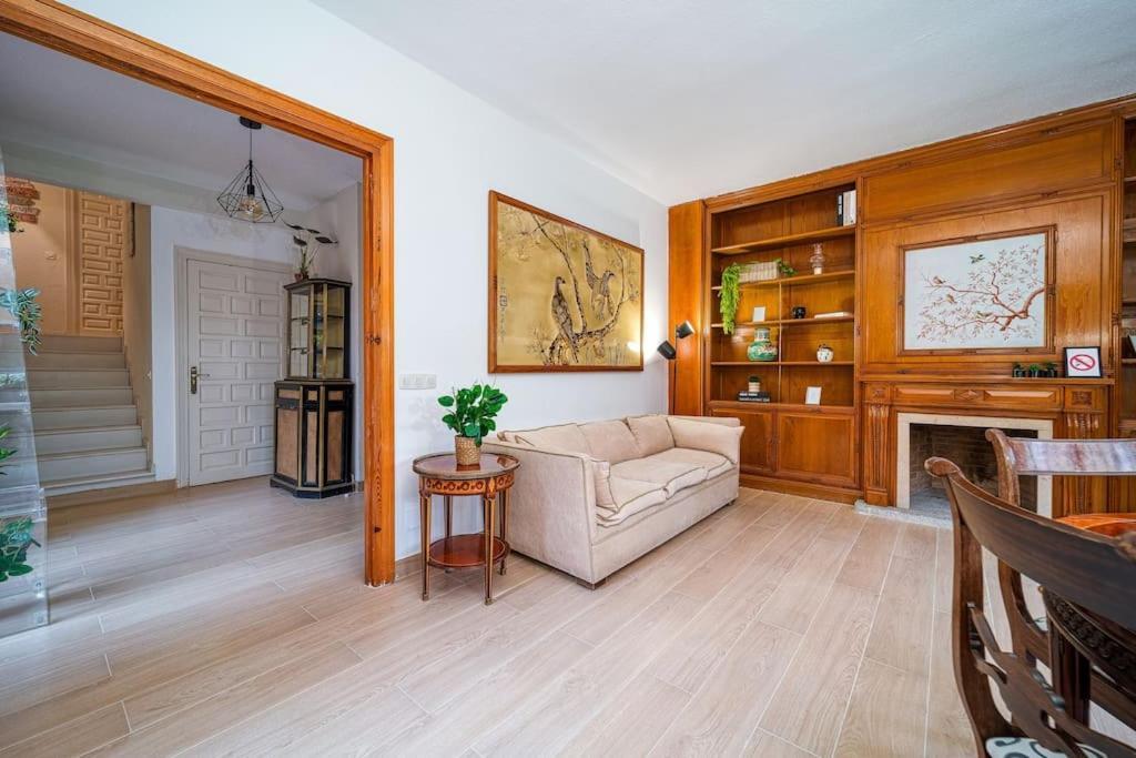P Casacafe Madrid Calle Carlos Dubois 3 المظهر الخارجي الصورة